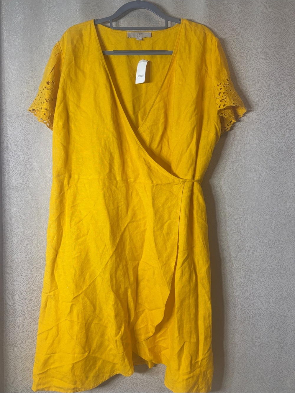 LOFT Yellow Wrap-Style Short Sleeve Dress 0272